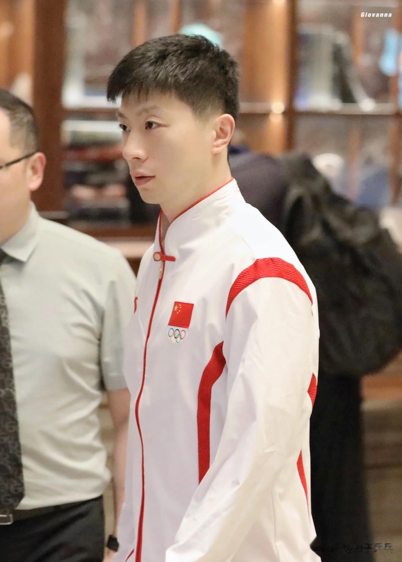 国乒入住亚运村
亚运会还有两天开赛，这些天为了训练方便，都是住的酒店，今天终于进