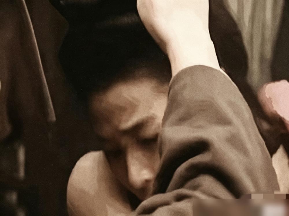 98版《水浒传》最狠的一场戏，当年电视上压根没播。

前几年补课把老版《水浒传》