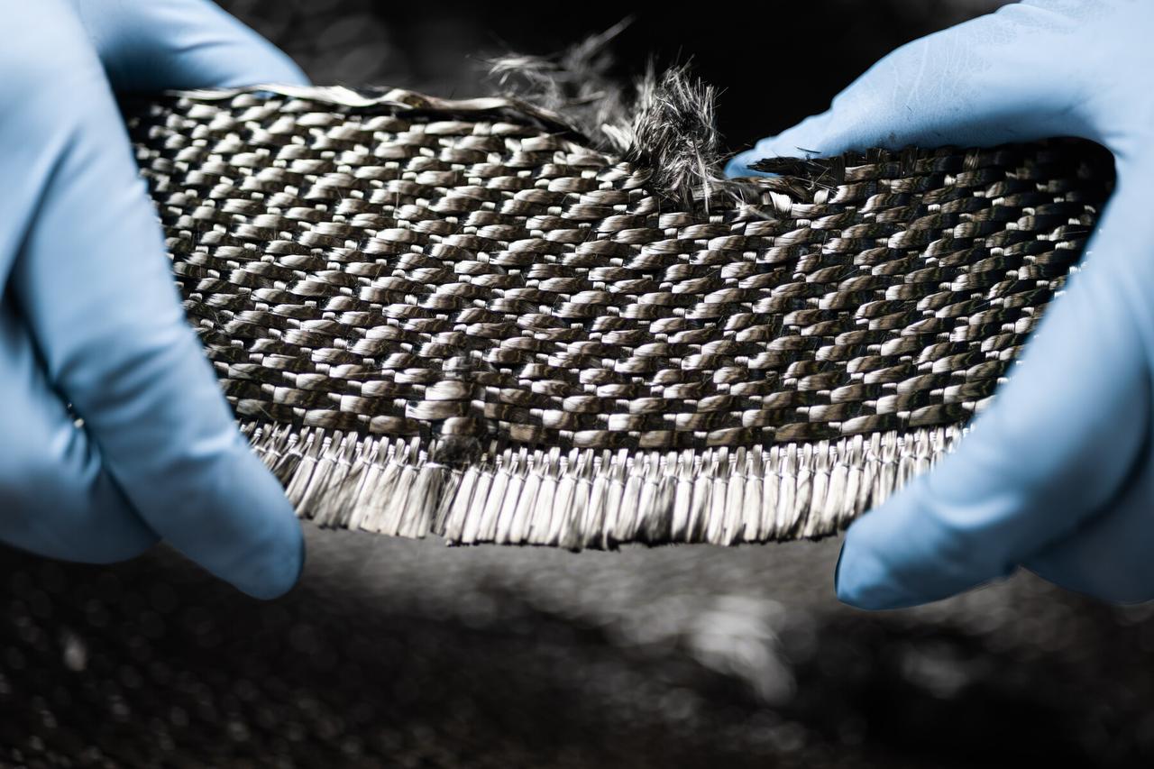 航空发动机可以“织”出来？赛峰集团开发三维编织复合材料，将成为未来发动机的“关键