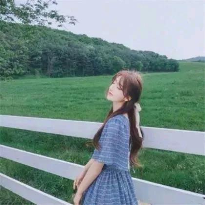 田园风少女，夏日轻快穿搭，清新自然，享受美好时光。小清新穿搭女 田园个性穿搭 文