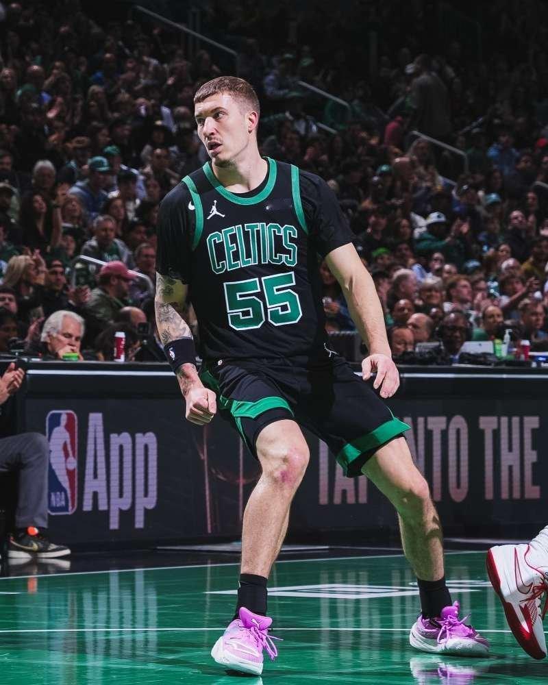 谈到球队终结了活塞的13连胜，沙伊尔曼说：“就像马祖拉主教练一直说的那样，我们可