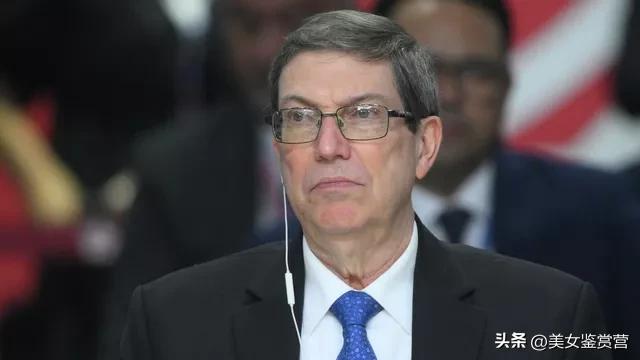 古巴外交部长表示，古巴与美国虽保持着联系，但两国目前并未进行谈判，也没有达成一致