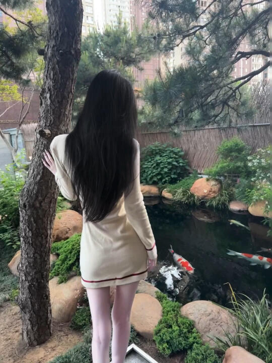 双手比耶成为你的宝宝