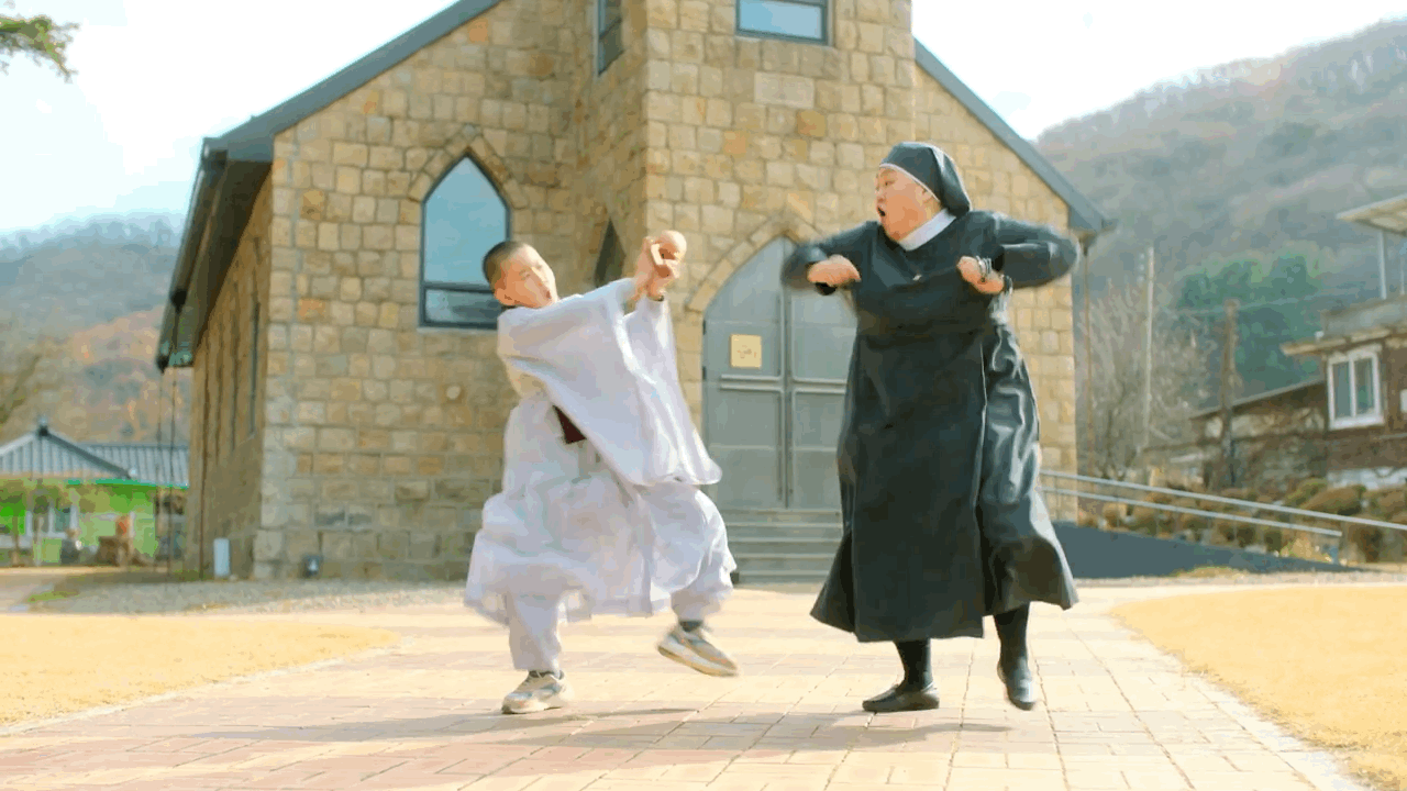 不er，韩国人自带唱跳基因这下我是真信了，10岁韩国童星徐度俊在短片佛祖举手前传