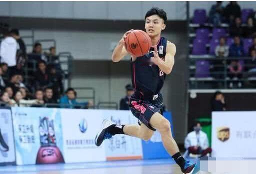 八一队之后，广东队一直是CBA各队的梦魇，无论哪支队，能偶然一回打败广东，如同夺