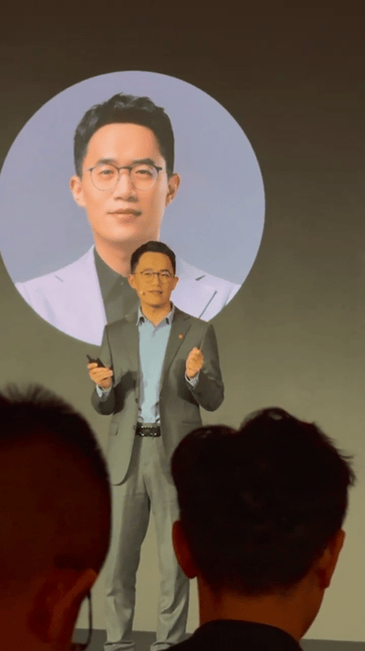 王腾重返发布会舞台王腾亮相北京谈睡眠科技新风口 王腾在北京的发布会上分享睡眠科技