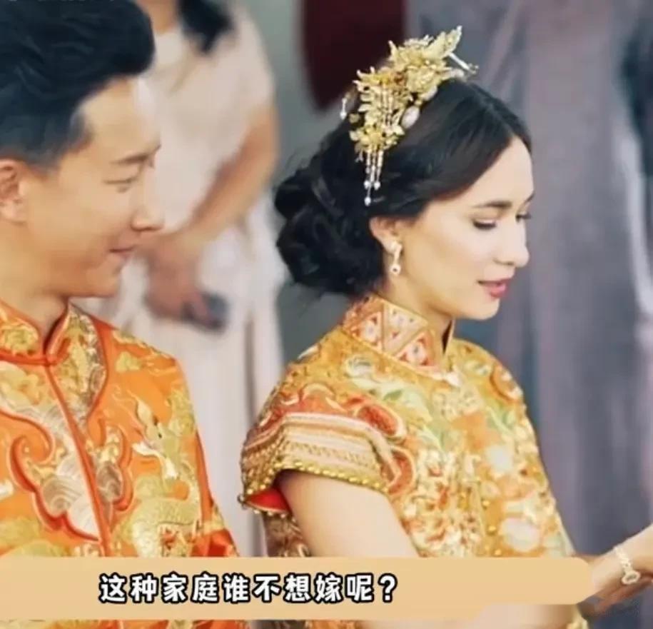 卢靖姗带娃上班引发热议，可别人不知道的是带娃上班的背后是家人的支持，工作带娃两不