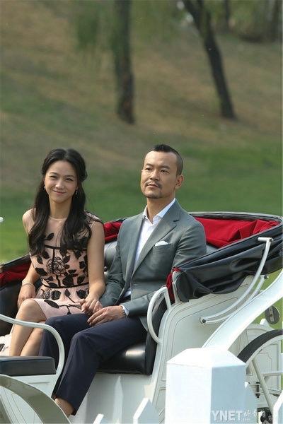 别傻了！真爱从来不是天上掉下的馅饼，更不是什么命中注定的神话。那些在偶像剧里被渲