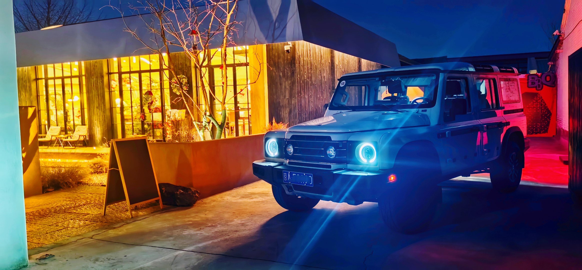 二手车英力士掷弹兵 有车贩子收到这几张车的照片，不但不认识，还问:这车是你自己攒