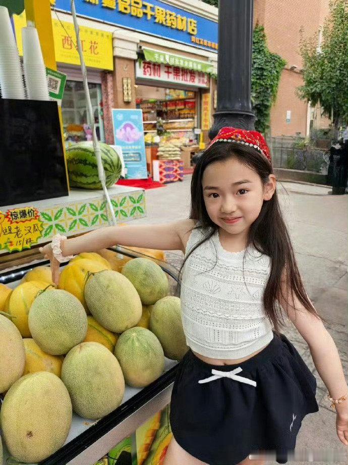 小酒窝反向育妈小酒窝那句 “别玩手机了” 真的戳中我！奶声奶气却带着认真，这小大