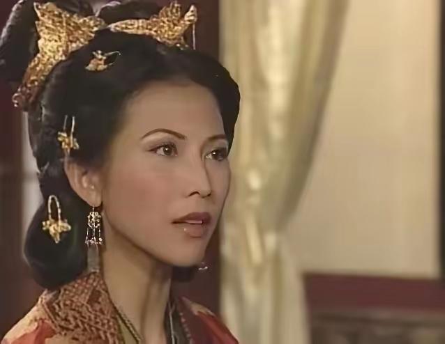 1634年，李自成的大将高杰，趁四下没人，将李自成的媳妇邢夫人拉到暗处，心急火燎