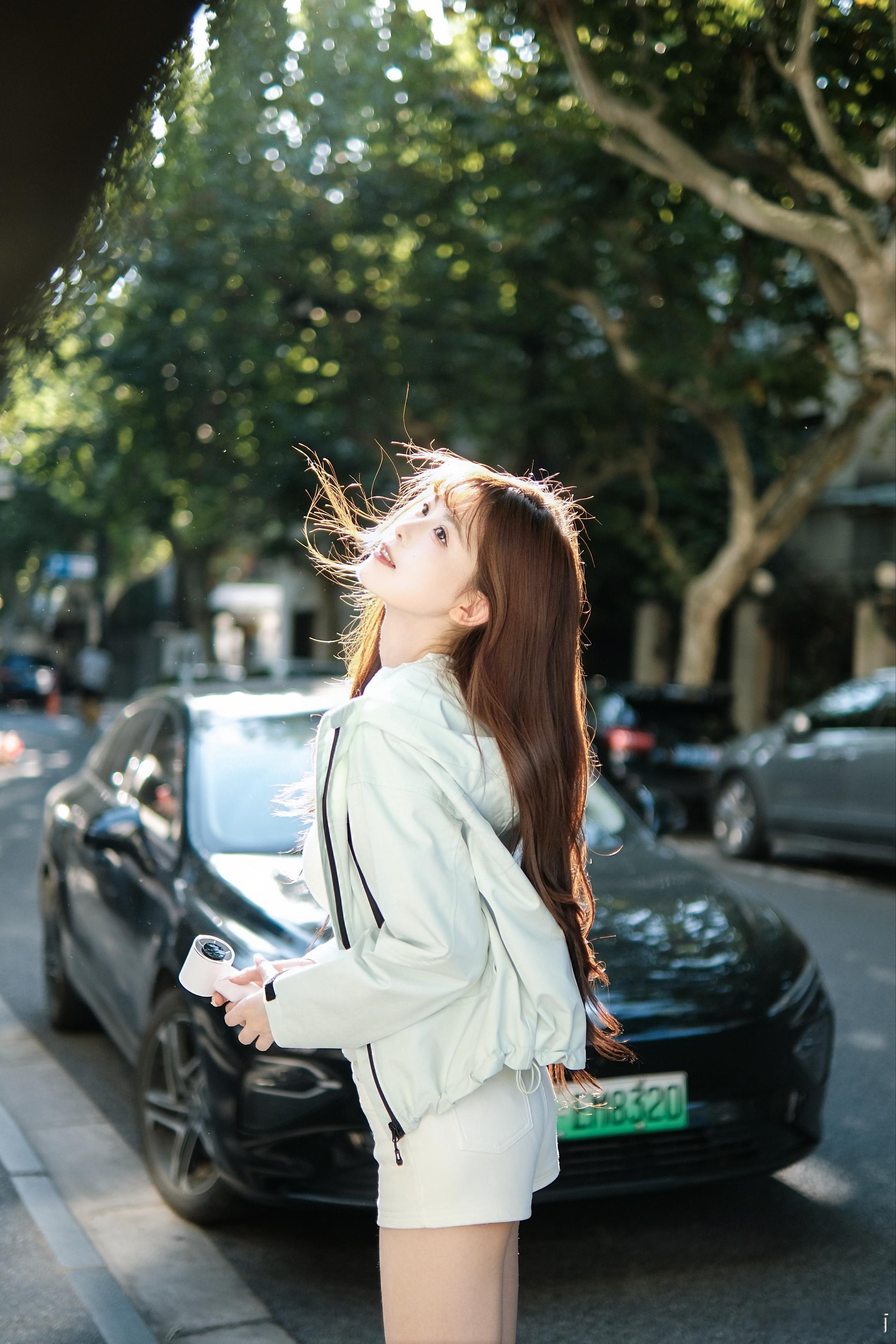 上海终于降温了🍂可以穿秋装出门咯秋冬也要穿糖果色～