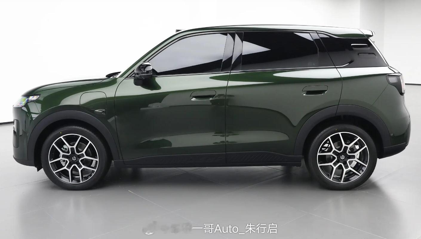 全新零跑A10的申报图曝光，新车搭载39.8千瓦时、53千瓦时电池组，纯电续航里