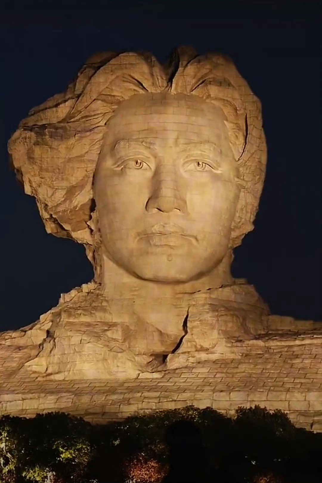 民政局干部非法集资办老年公寓 欺骗年轻人已经够狠了，骗老年人的银两不得好死！