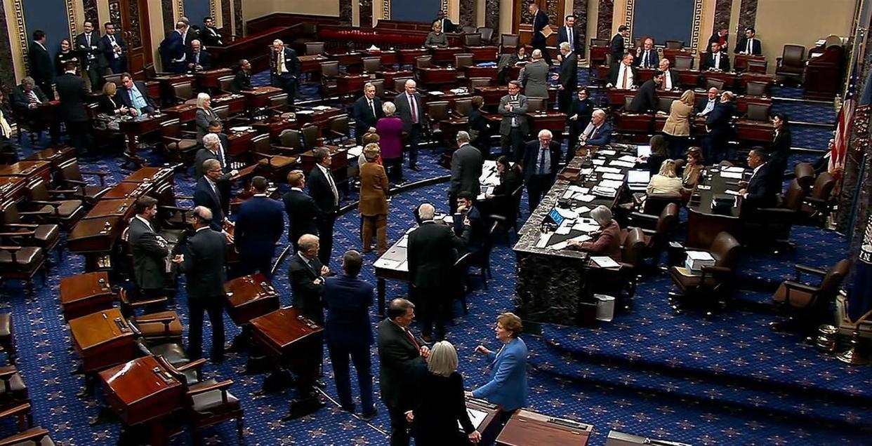 美军狂轰10天，伊朗一句“惊喜”让白宫连夜开会。
 
当地时间3月9日，美军公布