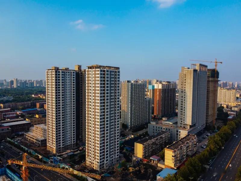 石家庄楼市：

进入2026年，石家庄楼市的调整周期依旧没有结束。

从1月3日