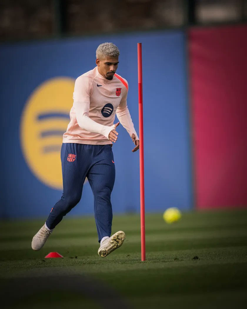 阿劳霍新发型🦳🦳🦳🦳巴萨至死不渝红蓝魂皇家社会vs巴萨