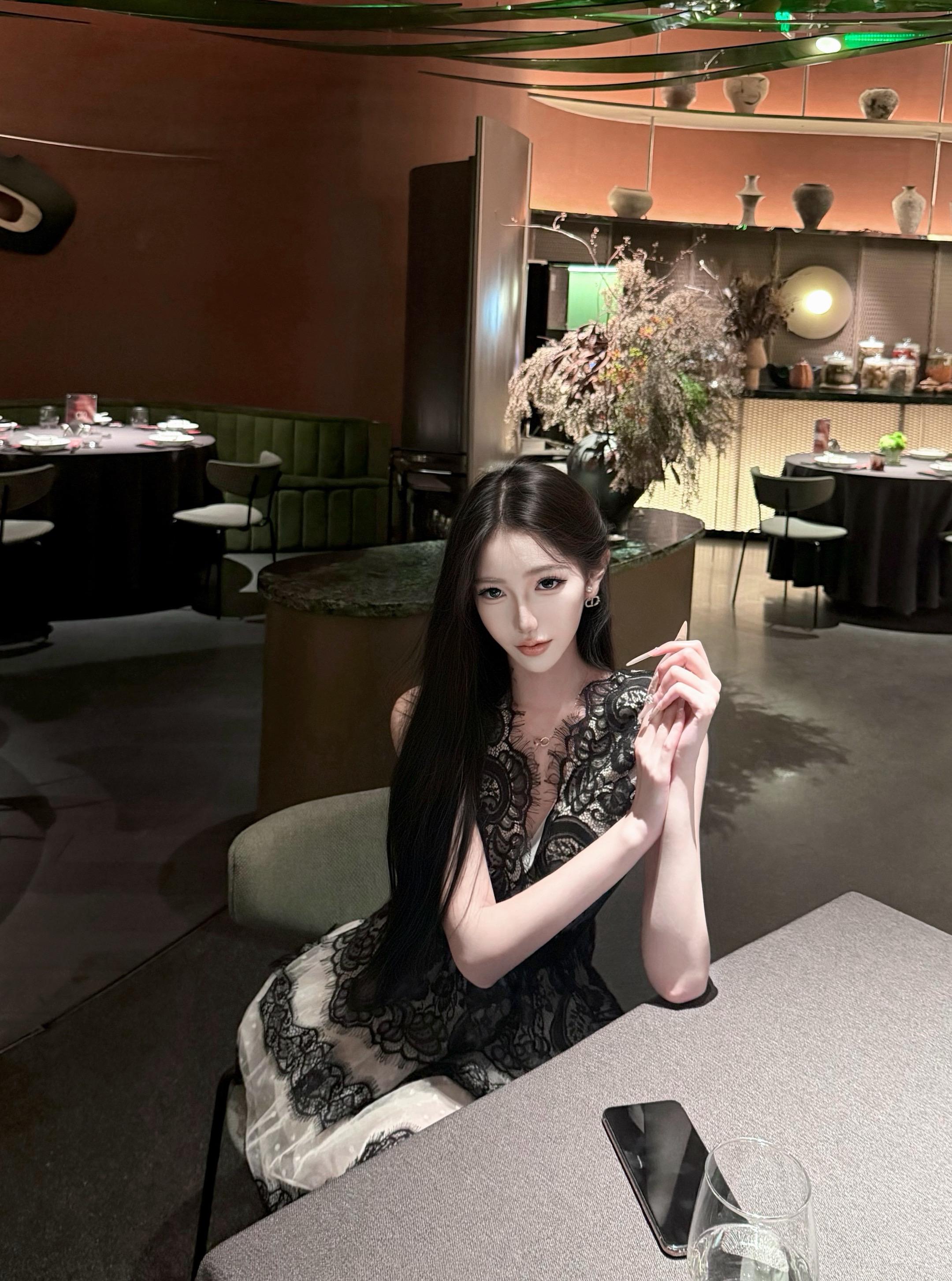 有时候很想辩驳什么但又觉得这样会让你一切变得绵延不断 算了吧 只看到我...