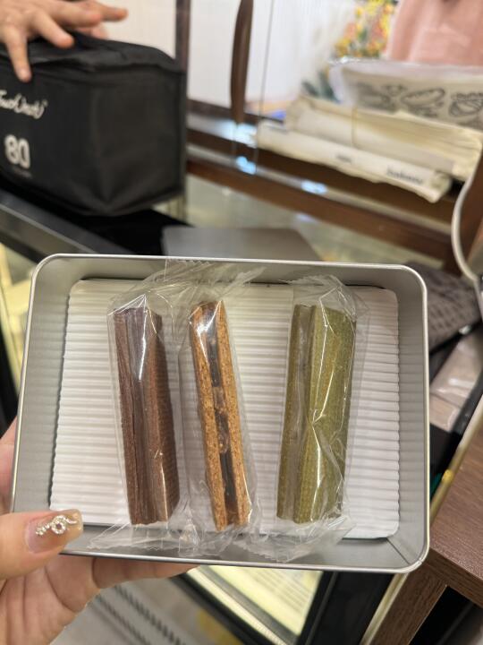 试吃一口直接买两盒走的饼干🍪好好吃啊呜呜