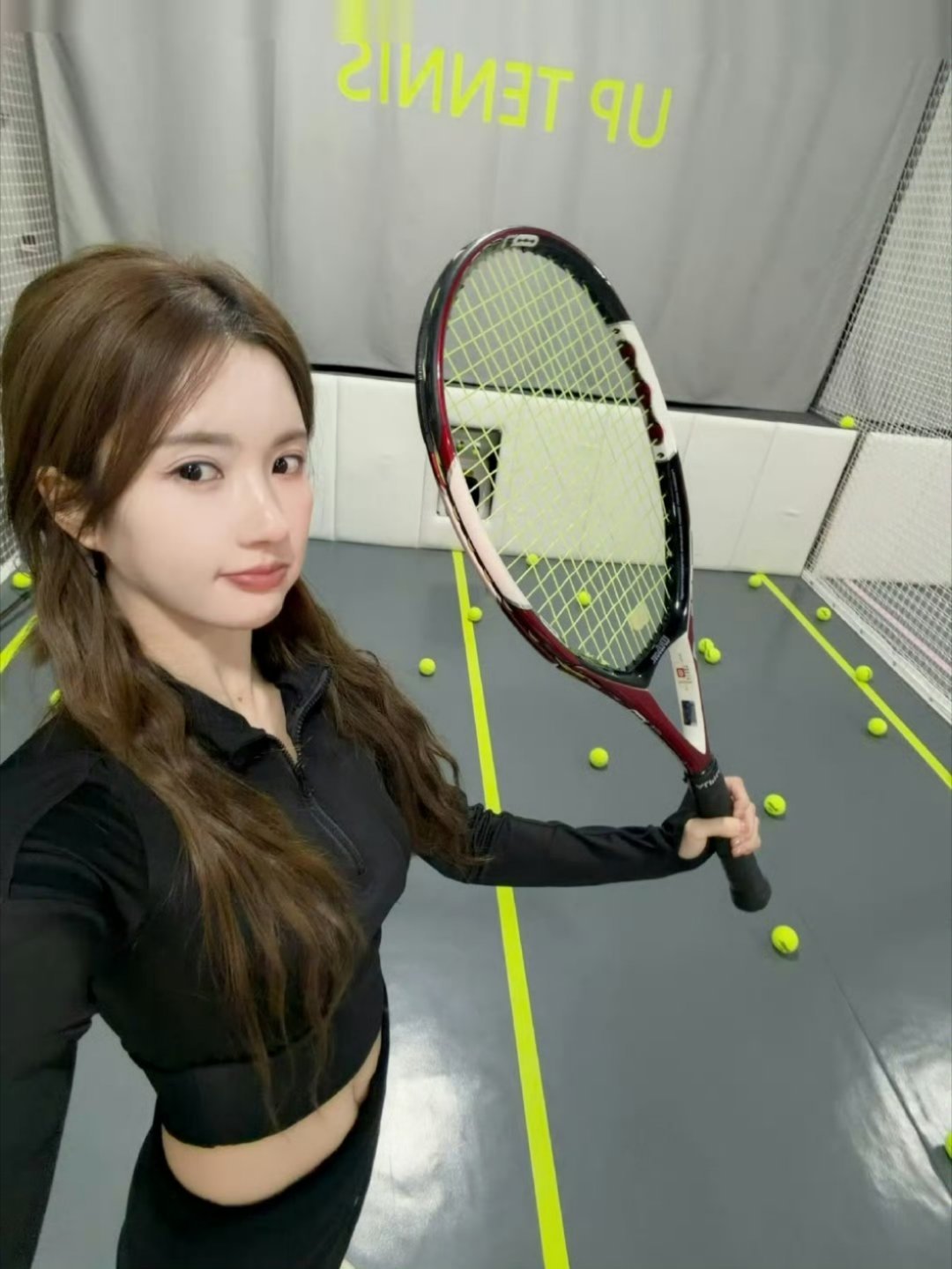 刘些宁学姐一起打球吗，就是我不会，你教我怎么打