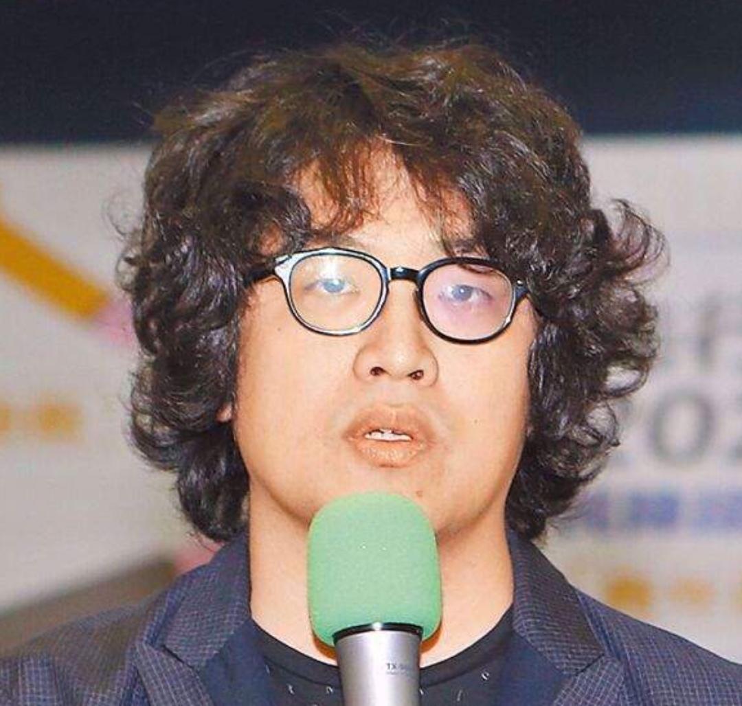 台独分子沈伯洋这次是真的要瑟瑟发抖了，大陆这边正式对其立案调查，而且涉嫌的罪名是