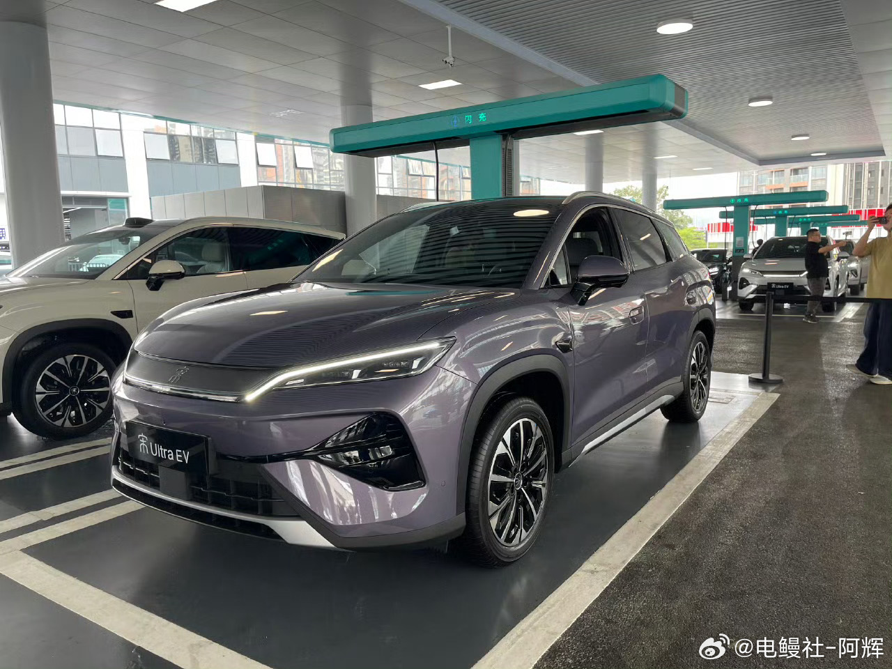 宋Ultra今天晚上发布，来个有奖竞猜，猜宋Ultra最低起售价！第一个猜对的私