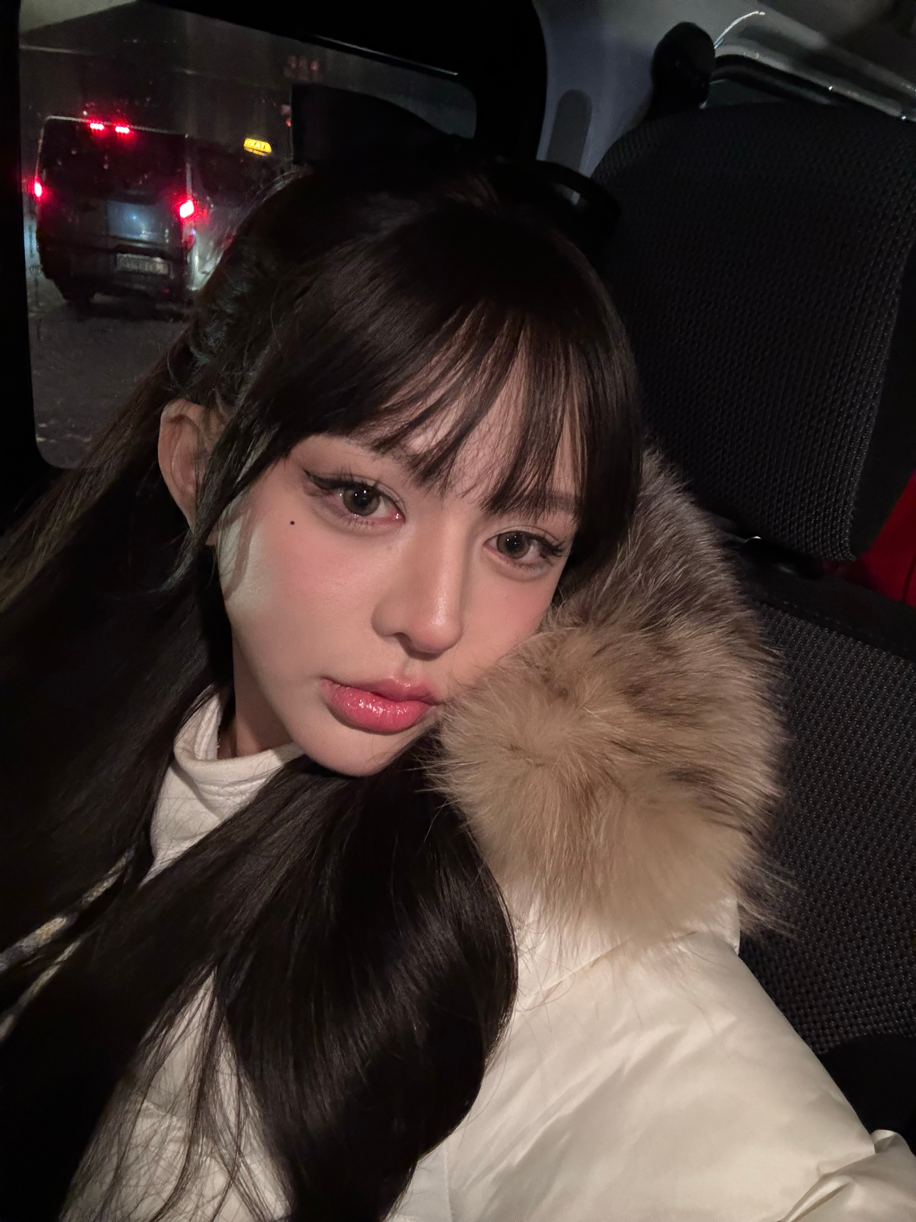 出门旅游带假发简直不要太方便了  这次出来的带的两顶假发链接 