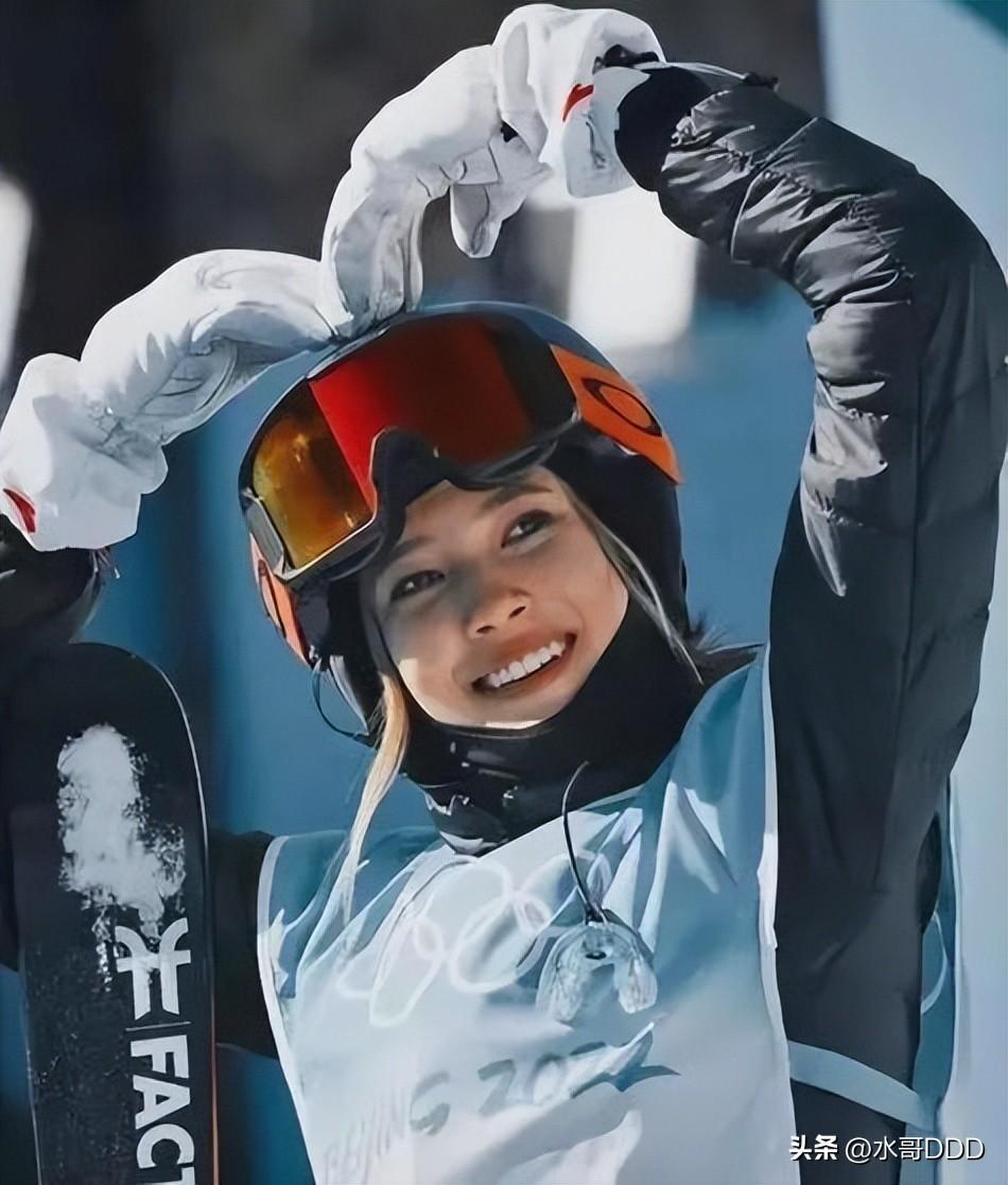 当“卖国”成了生意：美媒力挺谷爱凌撕开了16亿反华经费的遮羞布
·
雪场上，谷爱