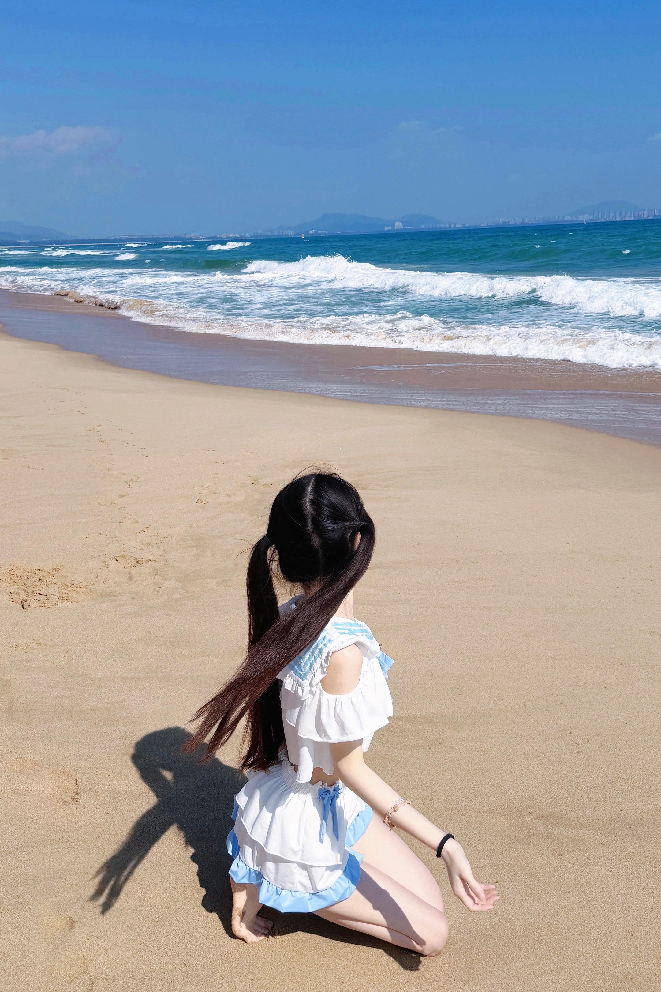 要夸我可爱吗，我可以装•⩊•