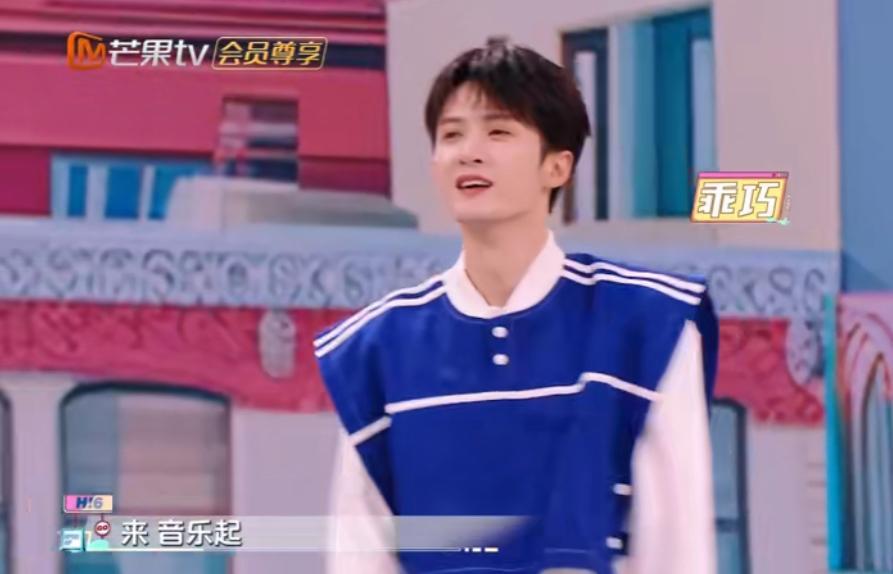 檀健次在《好六》终于跳上《晚安大小姐》了，动作丝滑，有舞蹈功力就是学得快啊！ 