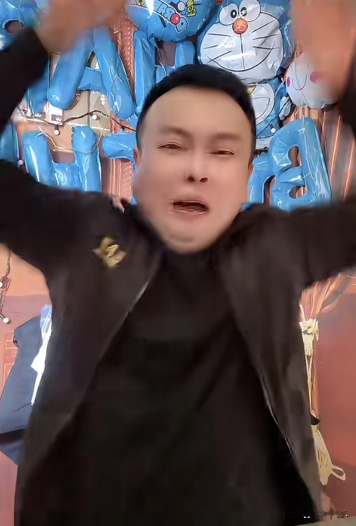 保号女小颖酱“背叛师门”：李雪花被封后，网红师徒情的真实面目。

最近李雪花全平