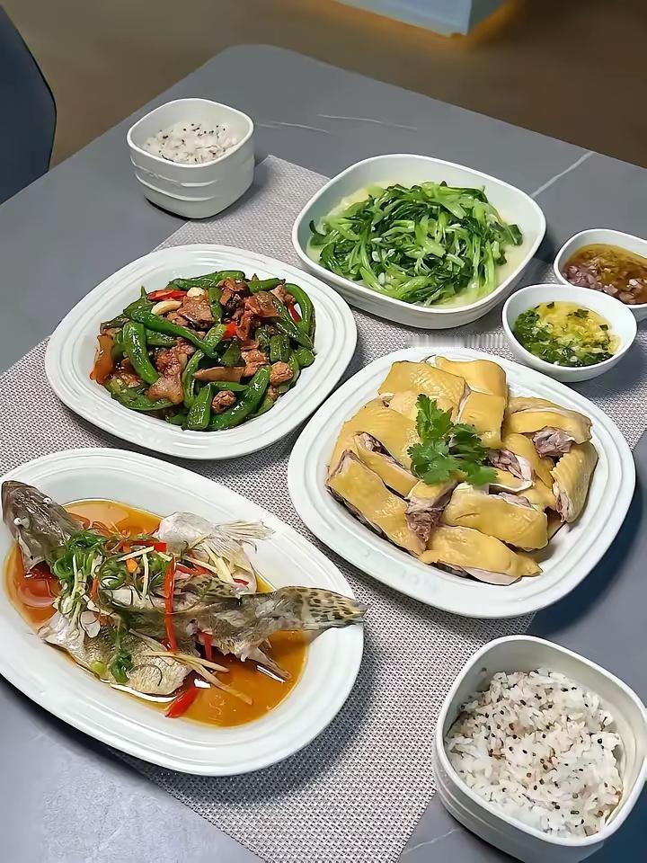 这个饭，你给打几分呢？