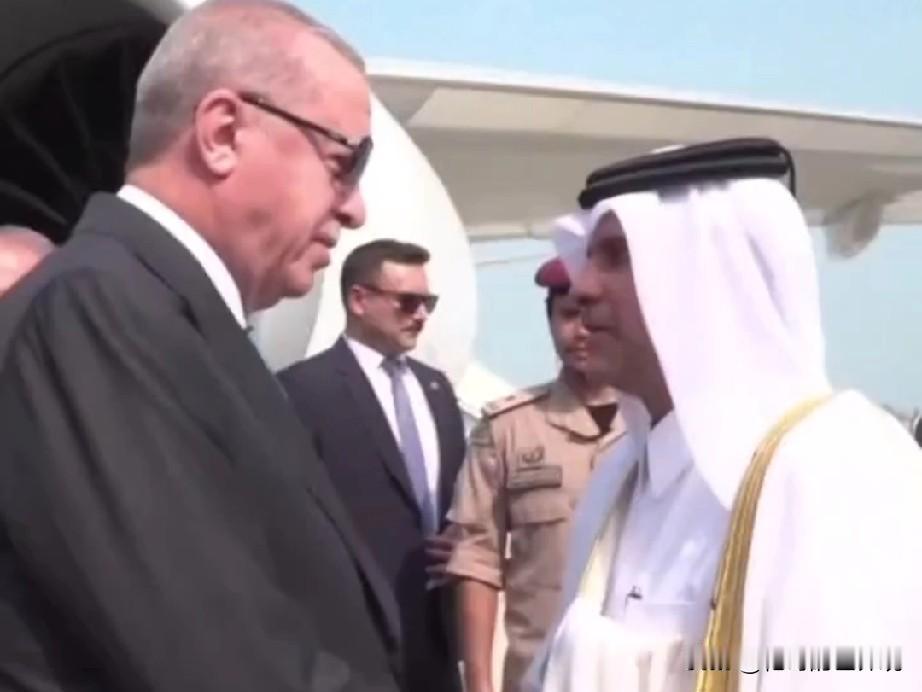 卡塔尔呼吁建立反以联盟
      据半岛电视台9月15日消息:阿拉伯—伊斯兰国