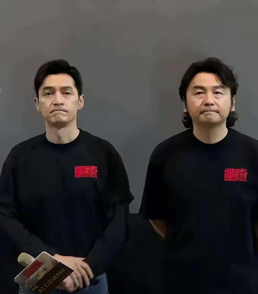 网络的力量也太强了，你看这俩中登，瘪着嘴不敢吭啦！
按说雷大头平时挺能白话的，到