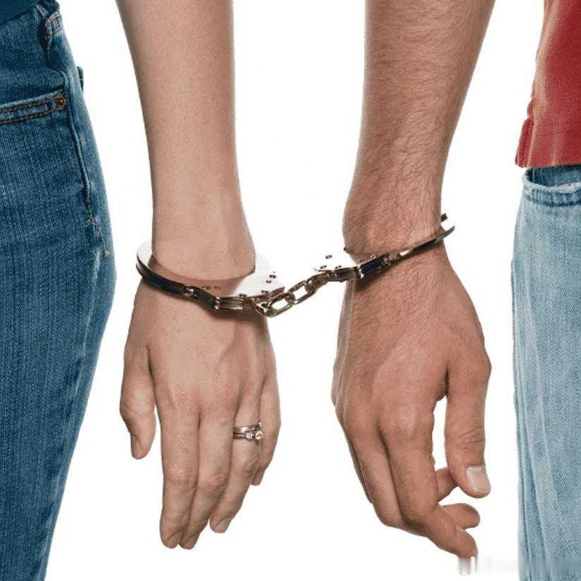 斯嘉丽约翰逊：“我不认为一夫一妻制是人的天性。尽管大家可能会批判我，但维系它需要