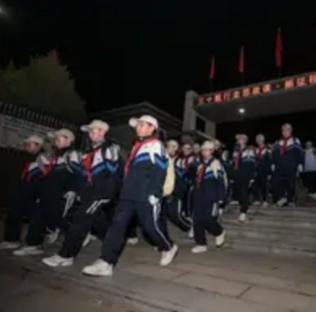 千枚热鸡蛋，暖的是少年心，敬的是英雄魂！宁夏这对夫妻，太好哭了
 
4月3日，宁