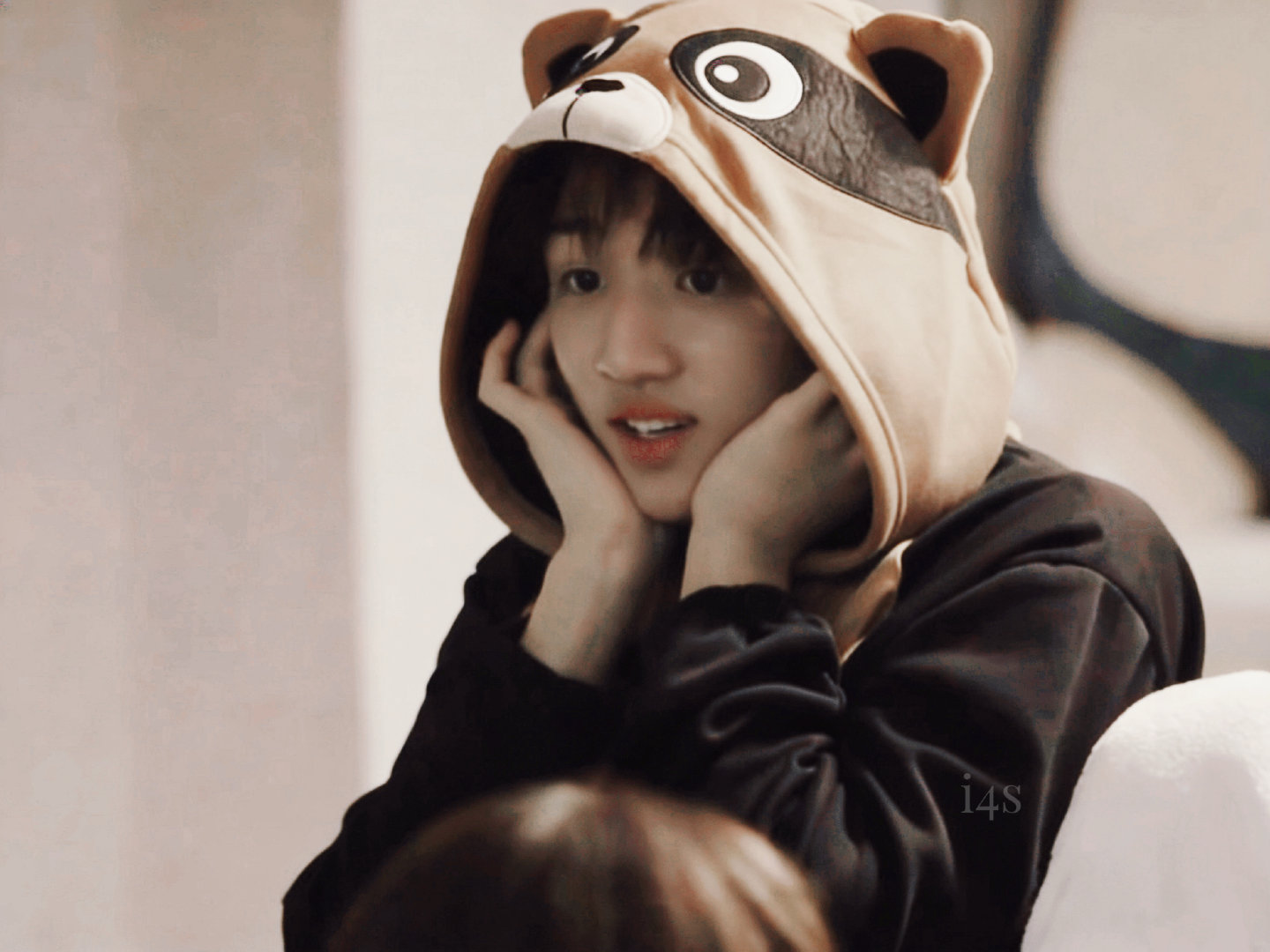 金善旴宇宙无限扩张中 谁能想到，还有浣门！粉丝发的金善旴这几张图也太萌啦！ 