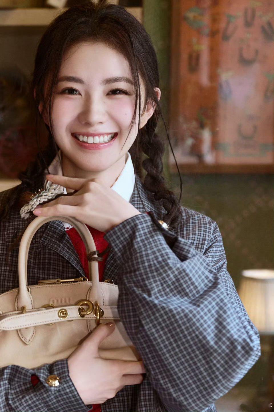 存儿你真的特别萌我真是不明白了为什么你这么萌你知道你自己这么萌吗如果不传播宝的可