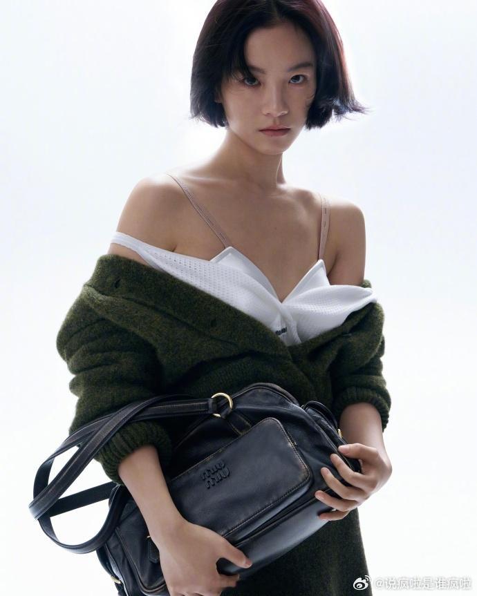 拍的蛮适合的，她硬照很多都挺好的 ​​​