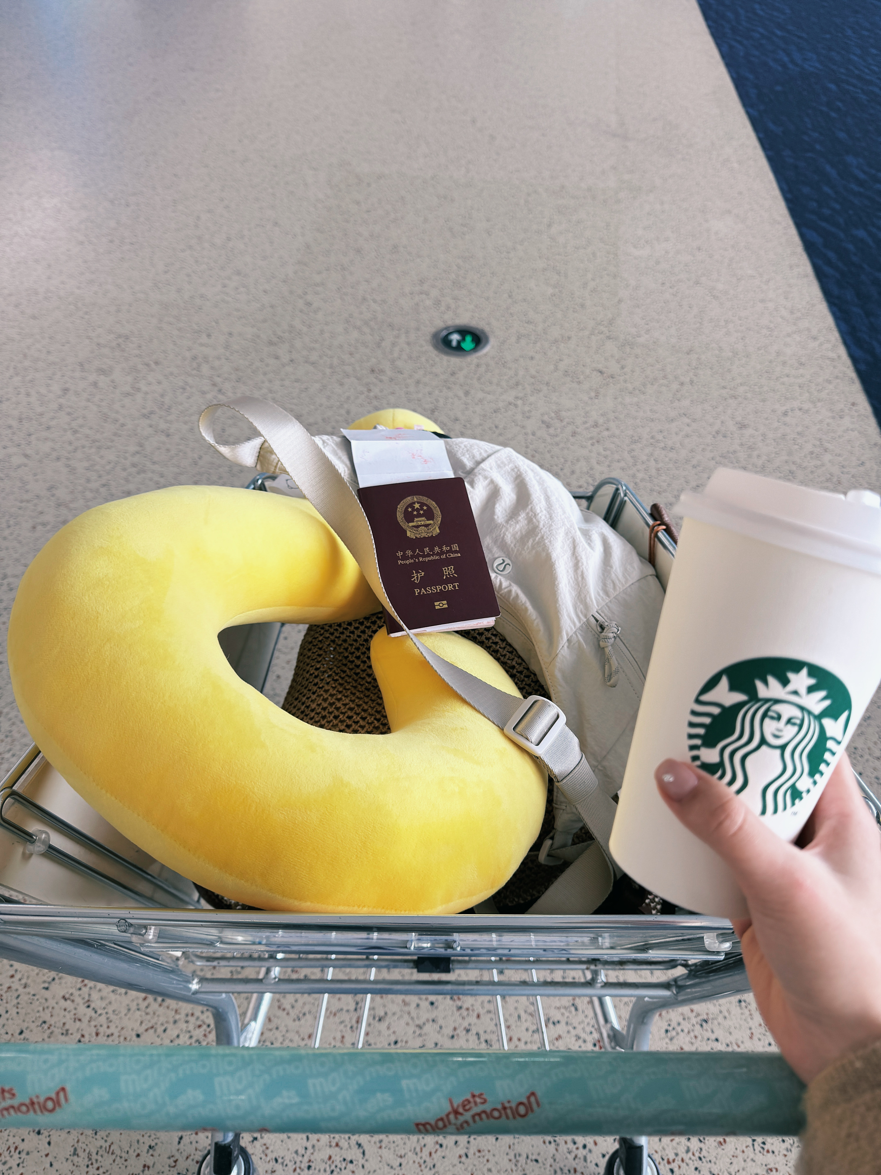 年轻时抓得一手好牌 自然学不会看得长远 人在失意时不要失态 