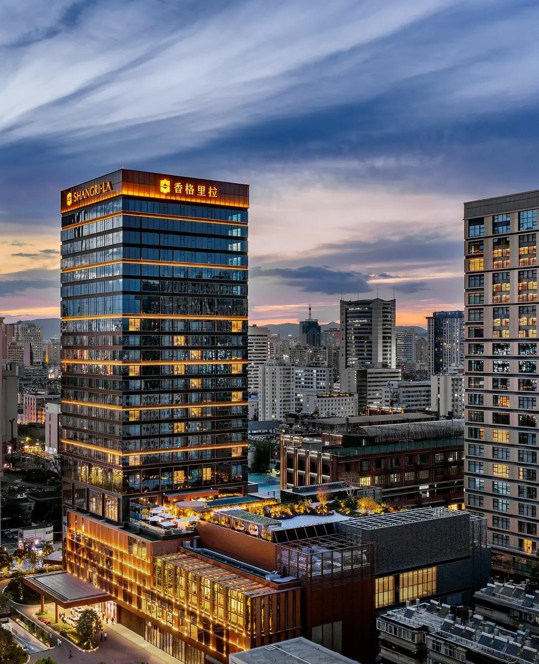 香格里拉，热情好客，亲如家人！从前年的香格里拉酒店集团的昆明今酒店，再到去年下半