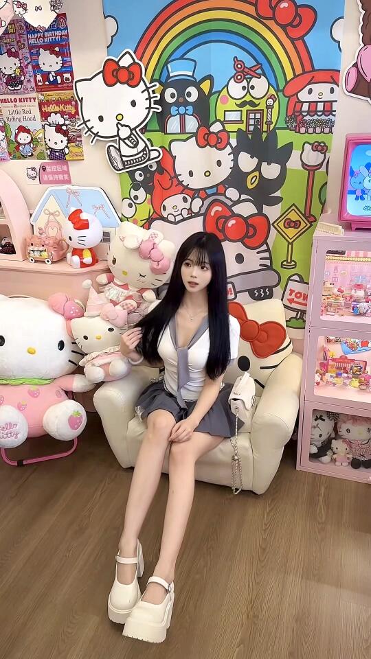 我说甜妹统治世界！