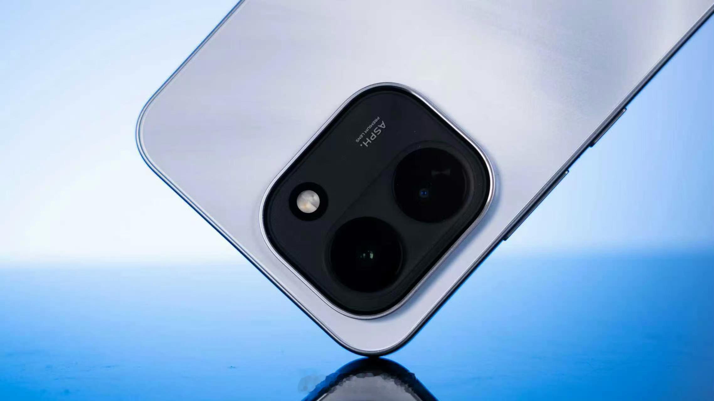 iQOO Z11  天玑8500满血版深度跑分实测iQOO Z11，第二代台积电