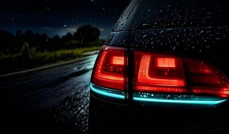 小蓝灯，要被禁了新车不让装了。其实现在小蓝灯已经变味了，最早它是安全提醒工具，后