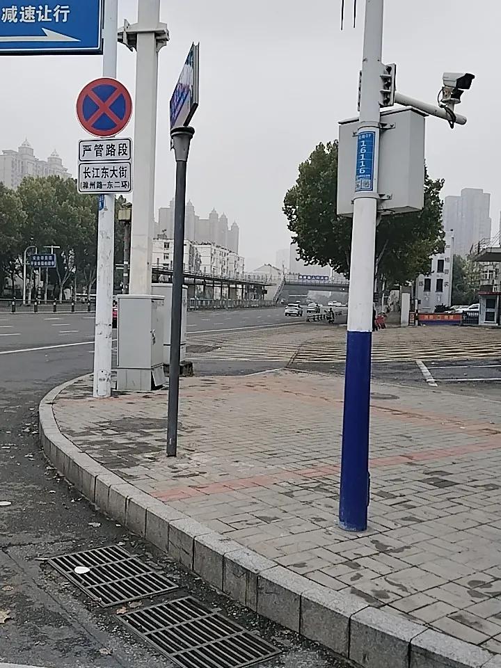 上联：小路清风过，求下联大道车龙行