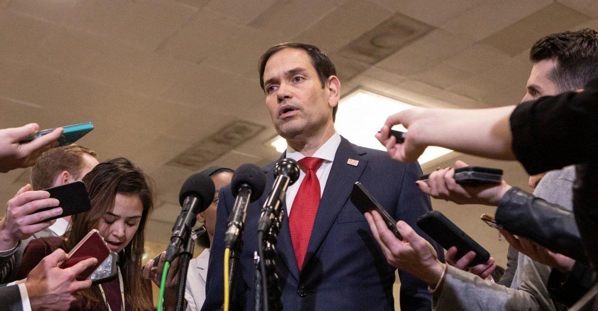 这说明什么？说明老美实力不济，没办法当世界警察了，战略收缩呗！
近日，美国国务院