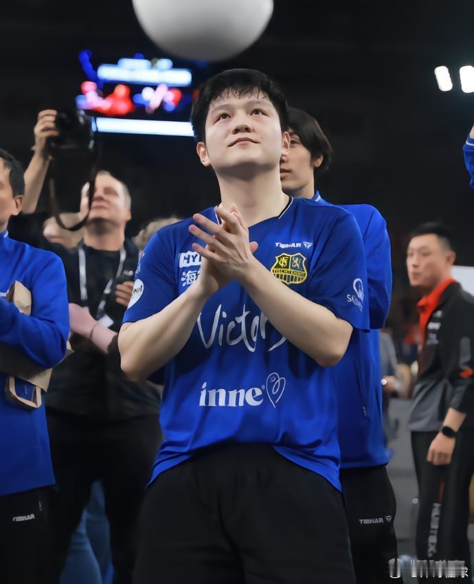 樊振东樊振东德甲常规赛 樊振东德甲常规赛14胜3负，与户上隼辅并列排行榜第三。4