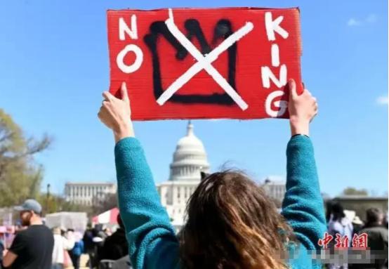 沈教授说，当美国成功从委内瑞拉抓回马杜罗的时候，你看到有几个美国人反对的？
 