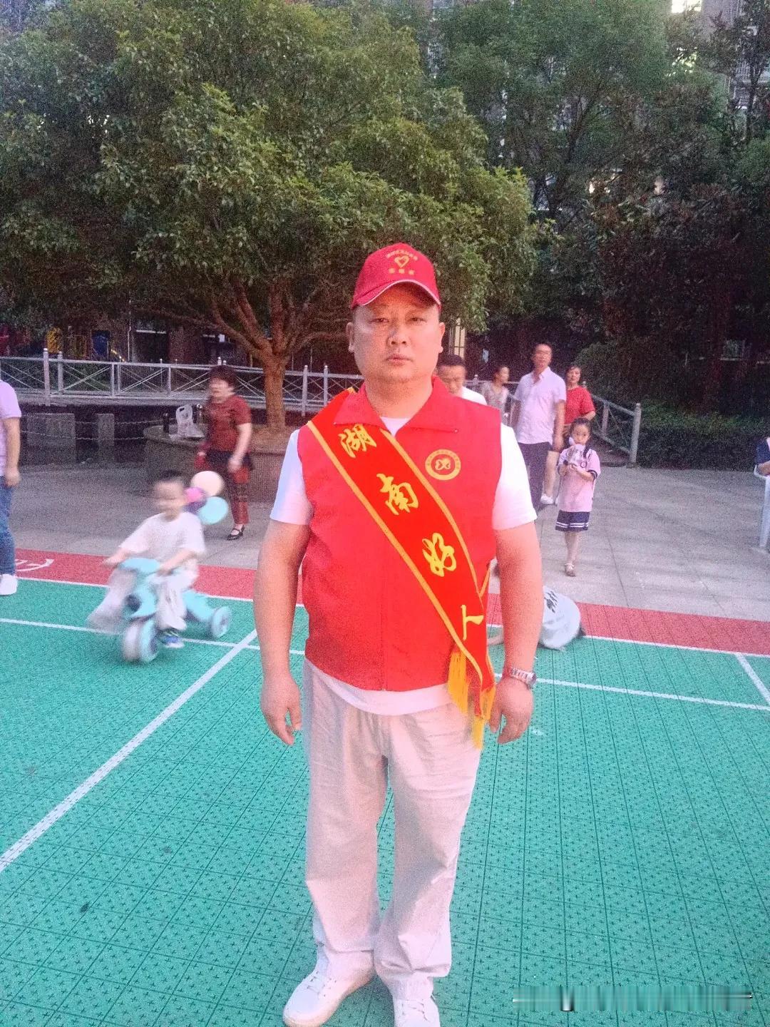 善良，会为我们带来更多善意，你乐意帮助他人，也会在某些时候收获他人给予你的惊喜，