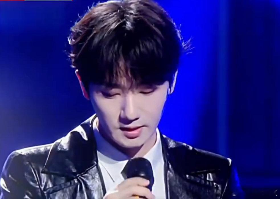 尚雯婕蒋敦豪合唱推开世界的门尚雯婕和蒋敦豪的嗓音也太搭了吧，《推开世界的门》唱得